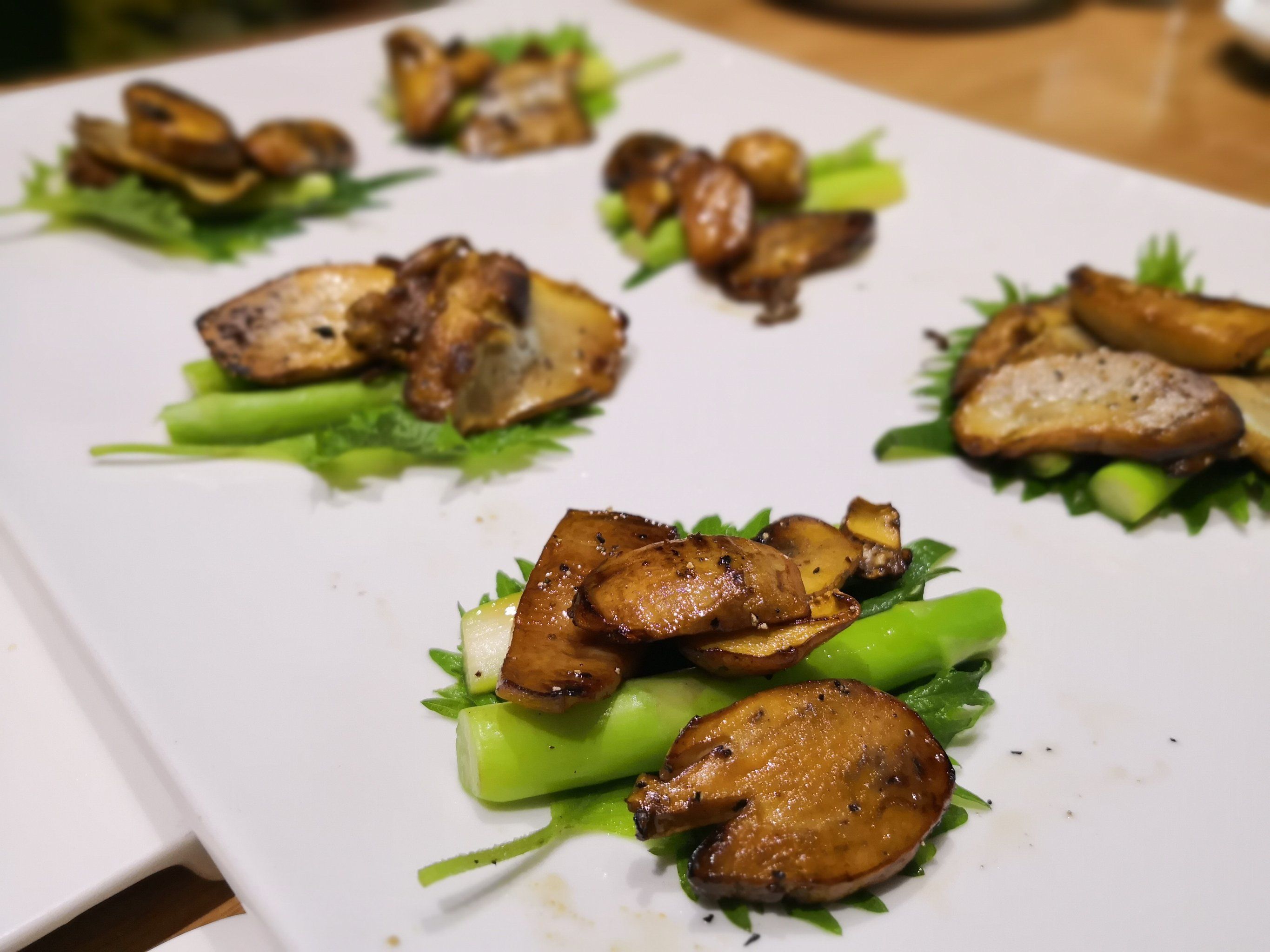 铭圣养生素餐厅