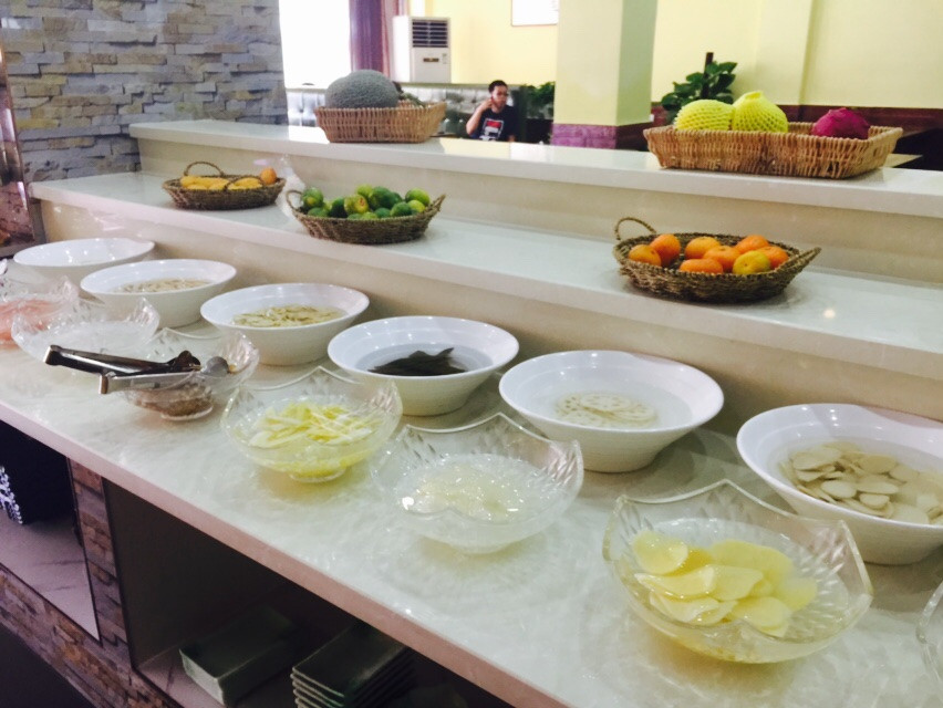 六合斋素食（广场店）