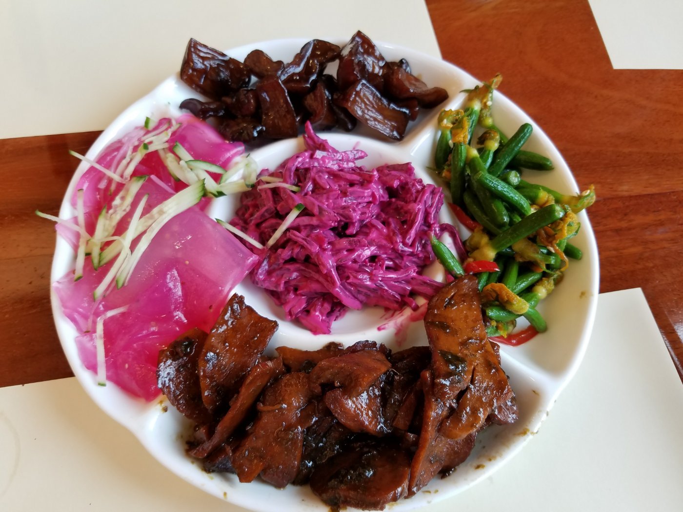 龙门楼志莲素斋