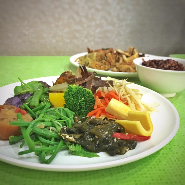 秀羽素食（港墘店）