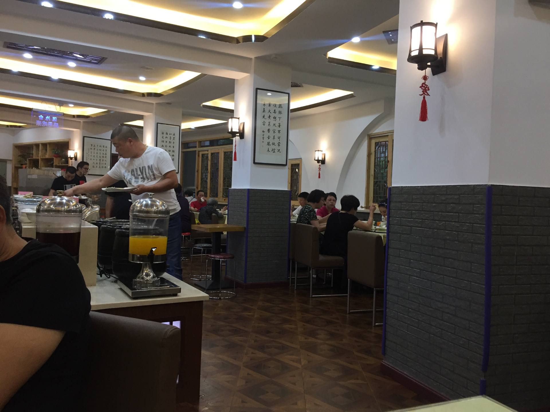 莲池会素食自助餐厅
